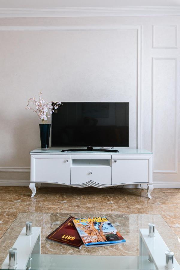 Apartamento Luxury For Business & Pleasure Royal 1 Kiev Exterior foto