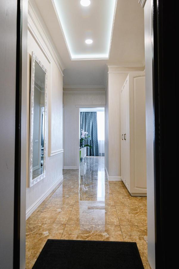 Apartamento Luxury For Business & Pleasure Royal 1 Kiev Exterior foto